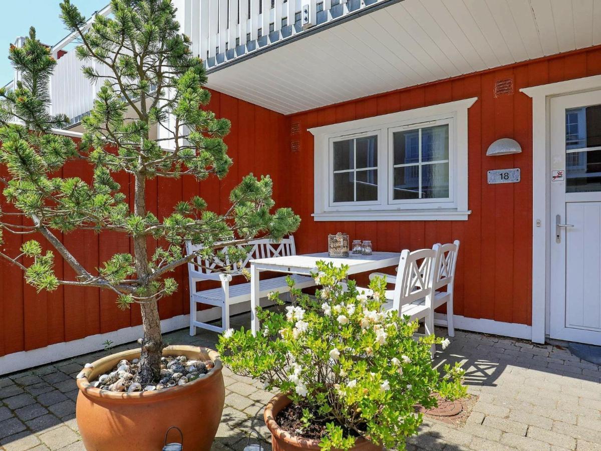 4 Person Holiday Home In Bl Vand Blåvand Εξωτερικό φωτογραφία